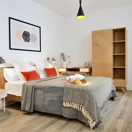 Nqn Aparts & Suites Madrid-2