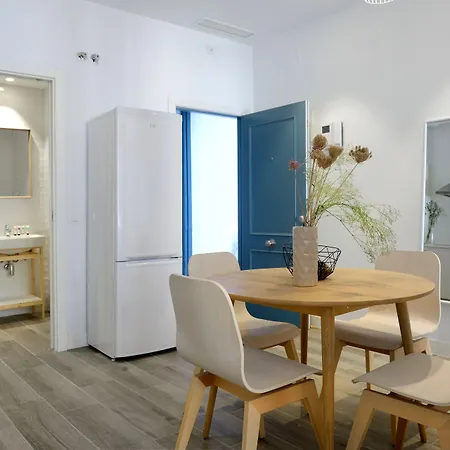 Nqn Aparts & Suites Madrid-3